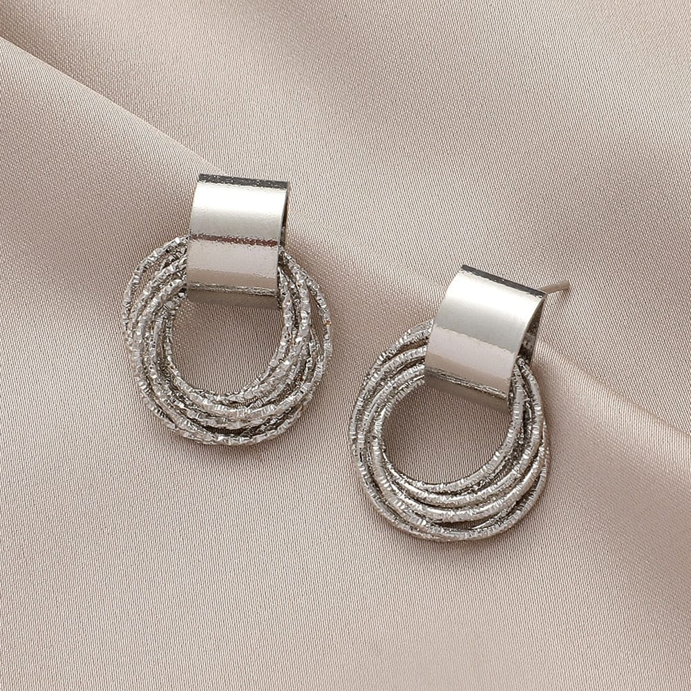 Luxe Layered Earrings Statement Earrings, Rectangular Top with Circular Woven Design, Lightweight Luxury Jewellery (silver) - Image 3