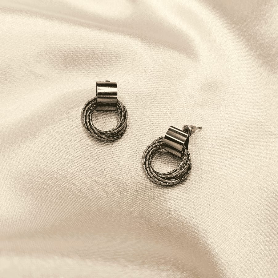 Luxe Layered Earrings Statement Earrings, Rectangular Top with Circular Woven Design, Lightweight Luxury Jewellery (black)