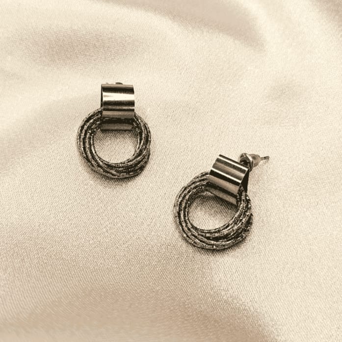 Luxe Layered Earrings Statement Earrings, Rectangular Top with Circular Woven Design, Lightweight Luxury Jewellery (black) - Image 2