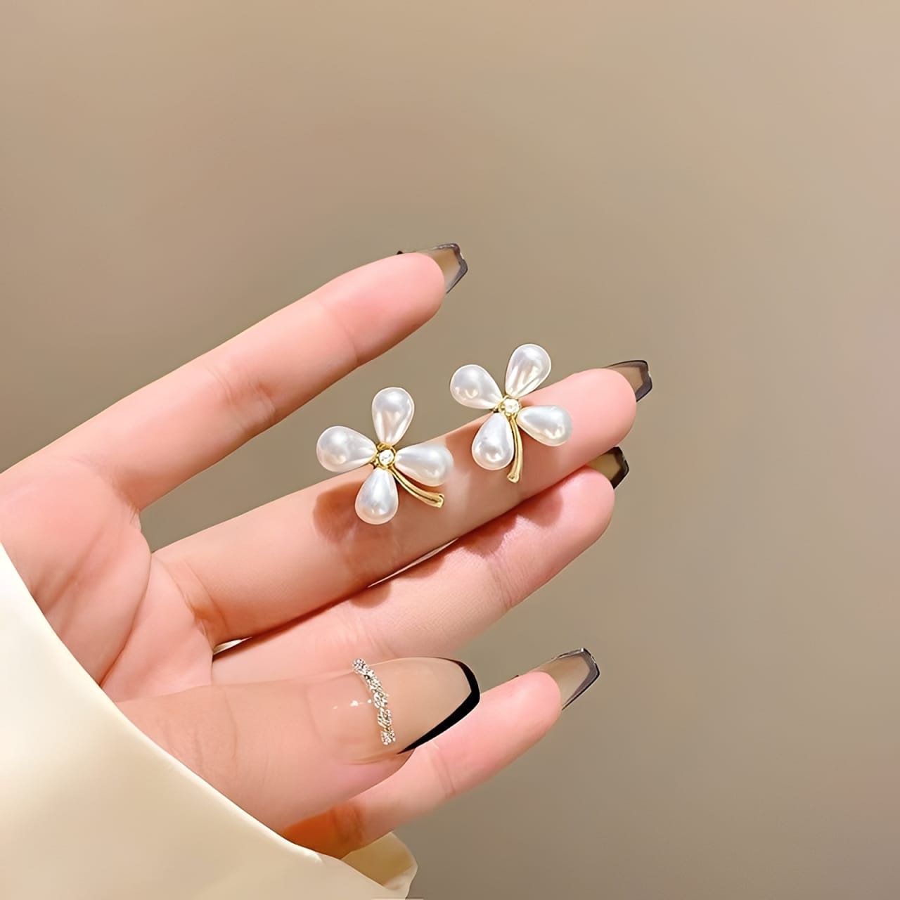 Pearl Clover Stud Earrings, Gold Accent, Classic Design, Fashion Jewellery - Image 2