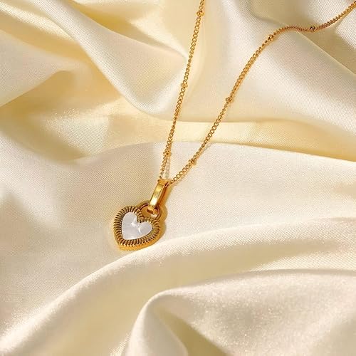 Heart Lock Pendant Necklace For Women, Lightweight And Comfortable Jewellery
